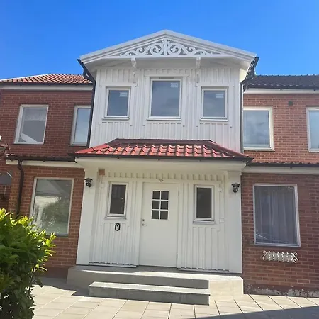 Newly Renovated With Parking With A Quiet Environment * Malmö